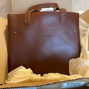 🦄 Portland Leather Zippered Medium Crossbody - Whiskey